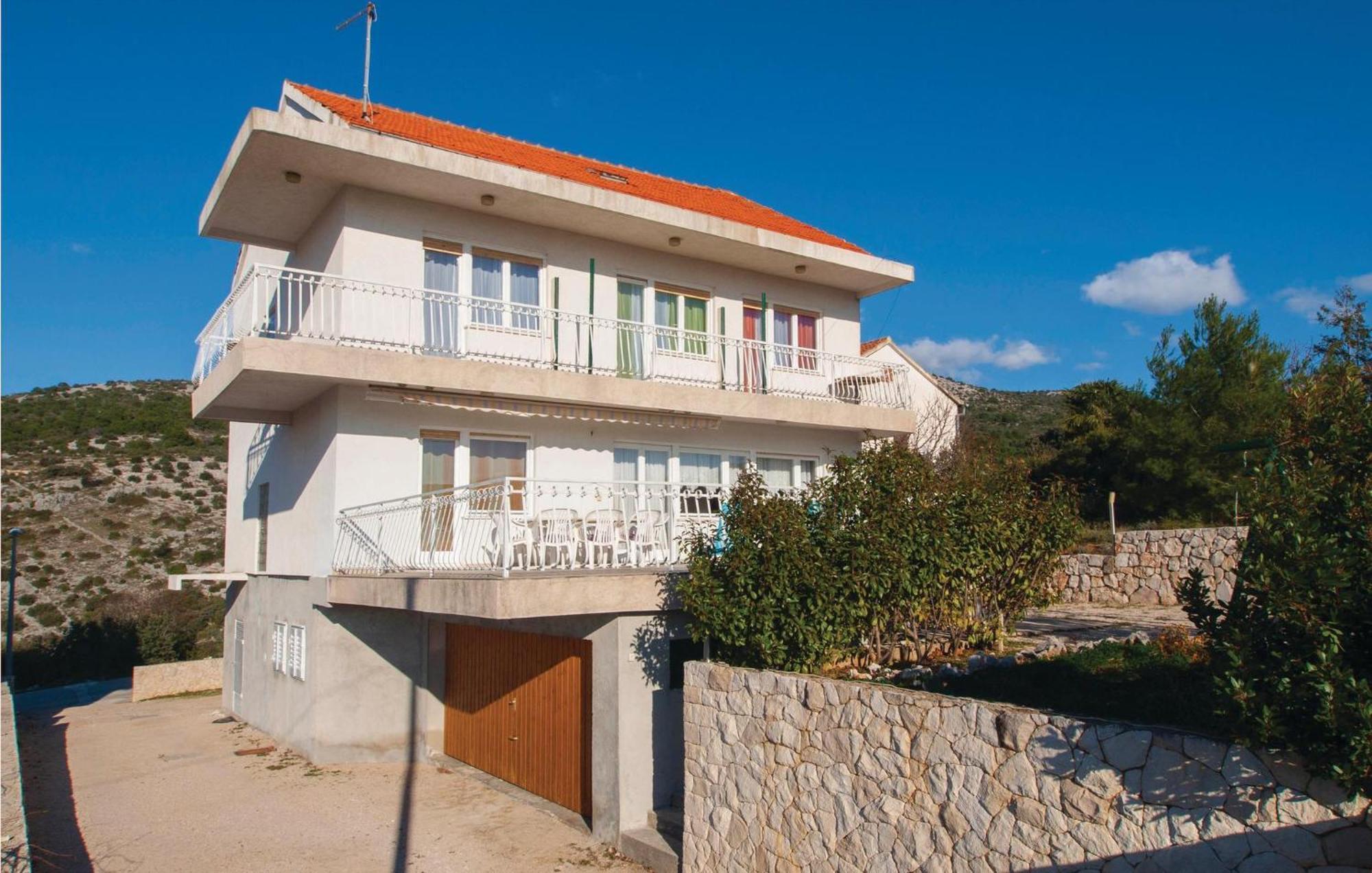 Cozy Home In Dolac With Kitchen Primosten Exterior photo